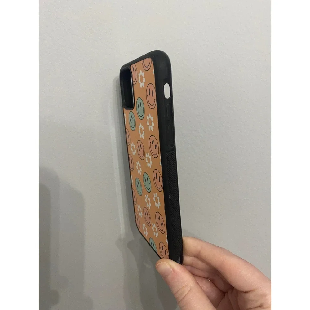 iPhone 11 Pro Max Case Unisex Orange Retro Smiley Face Daisy Floral Print